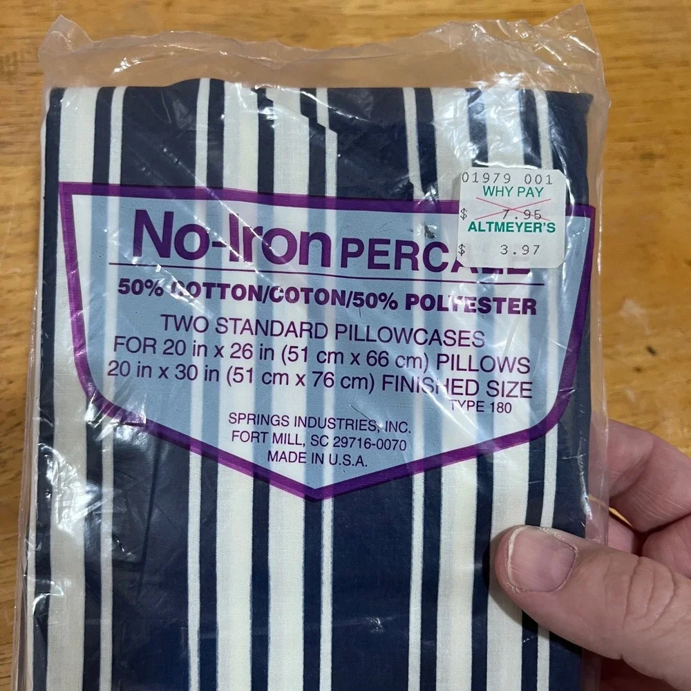 Vintage‎ Springs Industries Navy White Striped No-Iron Percale Pillowcases Set 2